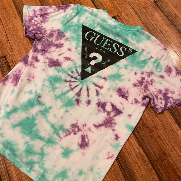 Tie die Guess tee